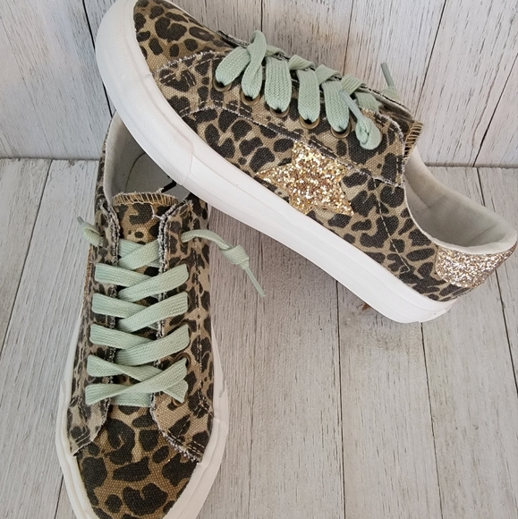 Very G - Women's Gypsy Jazz Mesh It Fashion Sneakers